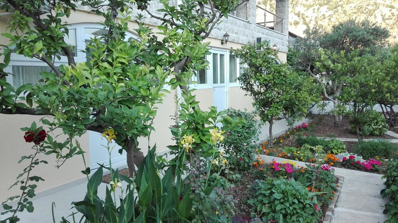 Апартаменты Kotor Kelly Apartments Котор